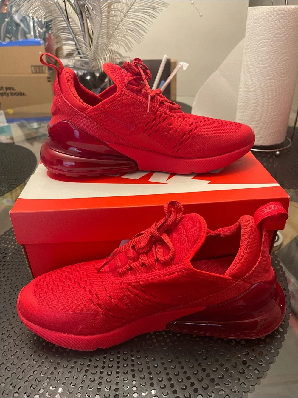 Nike Air Max 270 (GS) -Red / Size 7 US, 6 UK & 40 EUR